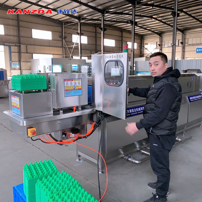 Automatic egg tray washer Automatic egg tray washer